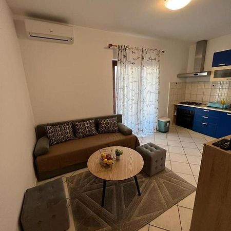 Guest House Karevic Хвар Экстерьер фото
